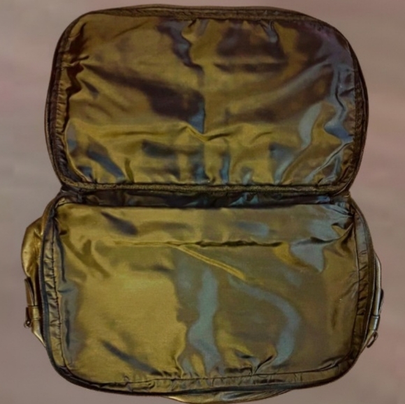 VINTAGE PLAYBOY LEATHER BAG • APPROX. 18.5" X 11.5" X 7" • STYLISH & DURABLE 🖤 - Picture 7 of 7